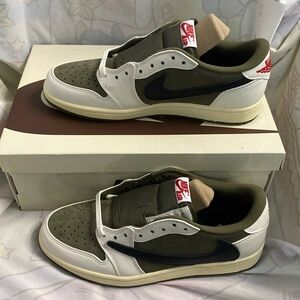 Travis Scott x Jordan Air Jordan 1 Low OG Golf Olive